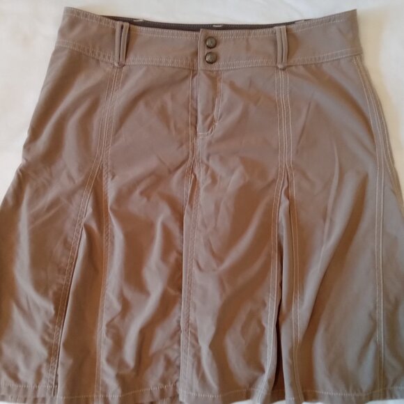 Women's khaki, Athleta "skorts" size 8. - Picture 1 of 9